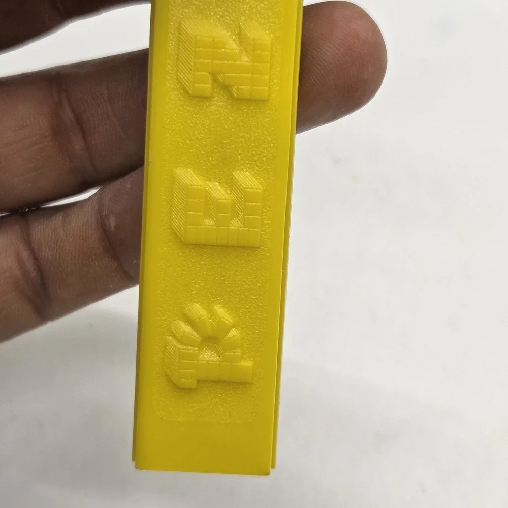 VTG Mickey Mouse PEZ Dispenser No Feet Made in Austria Patent 2620061 Yellow...